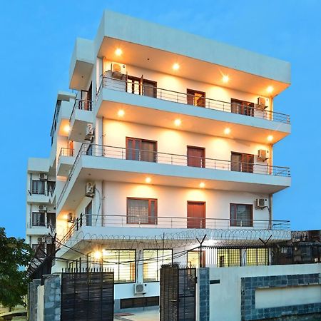 Hotel The York - Couple-Unfriendly Hotel نويدا المظهر الخارجي الصورة