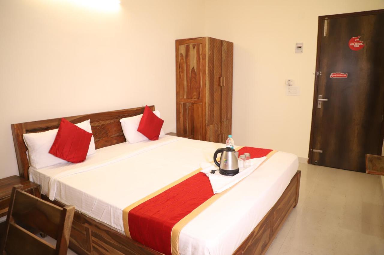 Hotel The York - Couple-Unfriendly Hotel نويدا المظهر الخارجي الصورة