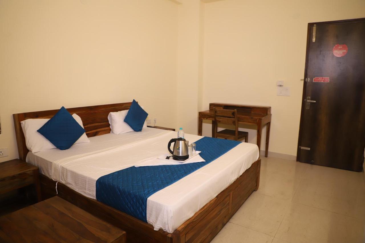 Hotel The York - Couple-Unfriendly Hotel نويدا المظهر الخارجي الصورة