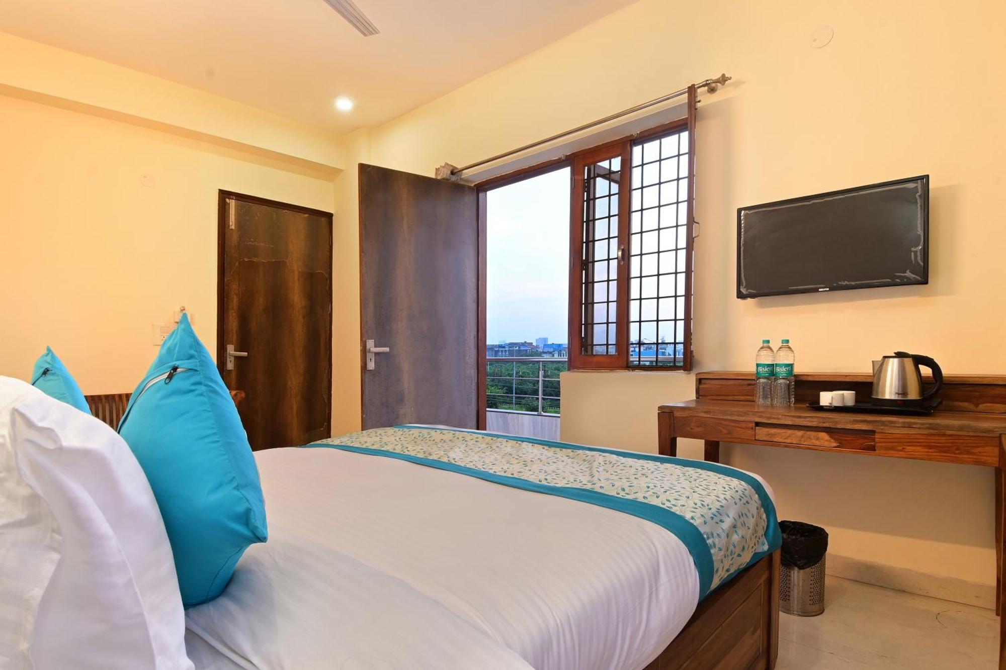 Hotel The York - Couple-Unfriendly Hotel نويدا المظهر الخارجي الصورة